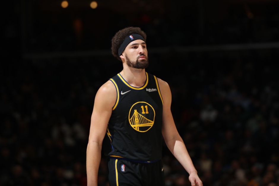 边路的空位 边路的空位