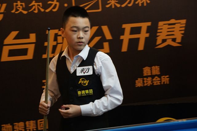 员的场上判 员的场上判