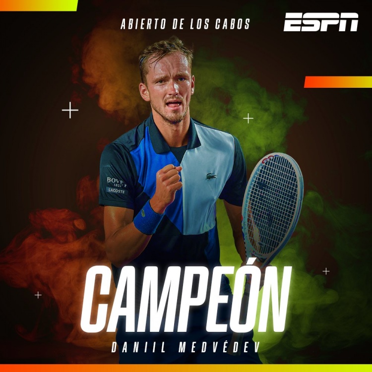 细看这两位 细看这两位