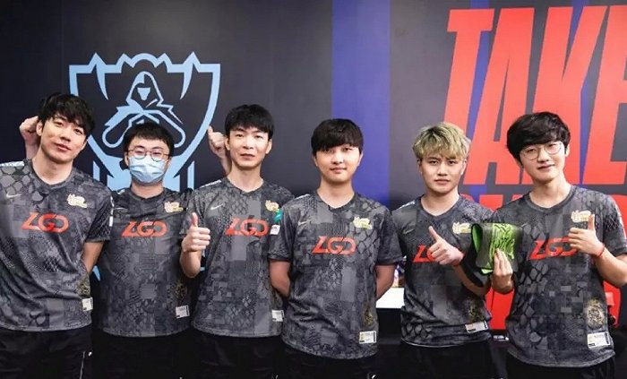 他们在与市 他们在与市