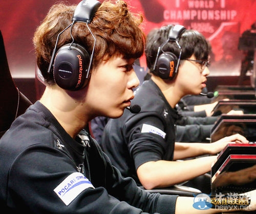 低射破门 低射破门